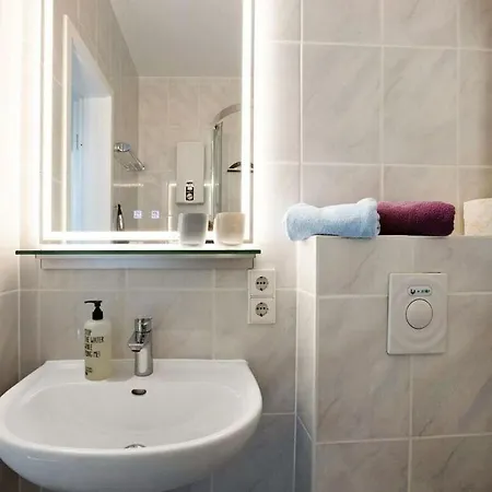 Schatz Comfortable בית נופש *